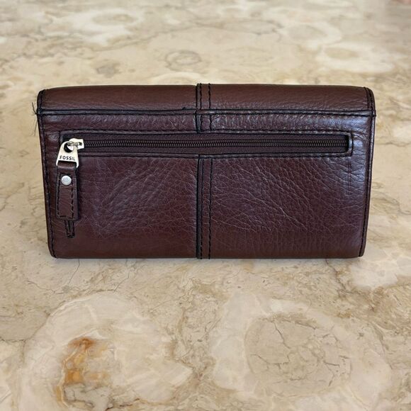 Fossil Maddox Tri-Fold Leather Wallet - Picture 2 of 16
